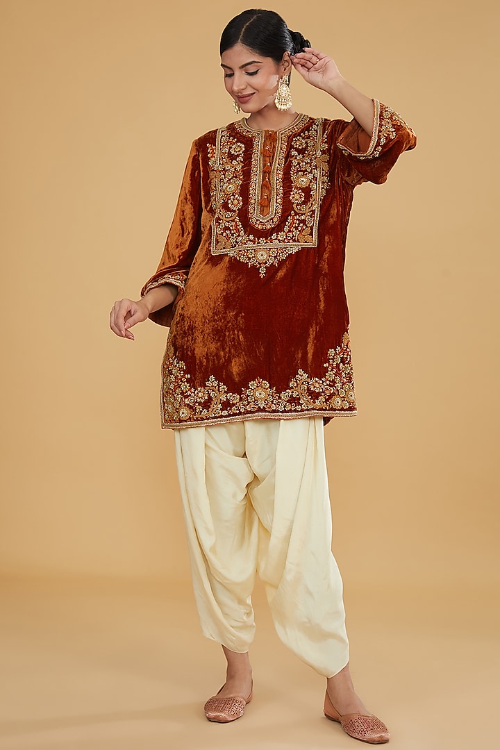 Rust Velvet Short Kurta Set by Debyani