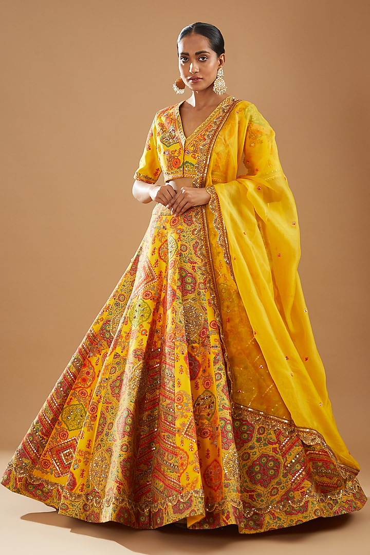 Yellow Chanderi Hand Embroidered Bridal Lehenga Set by Debyani at Pernia's Pop Up Shop