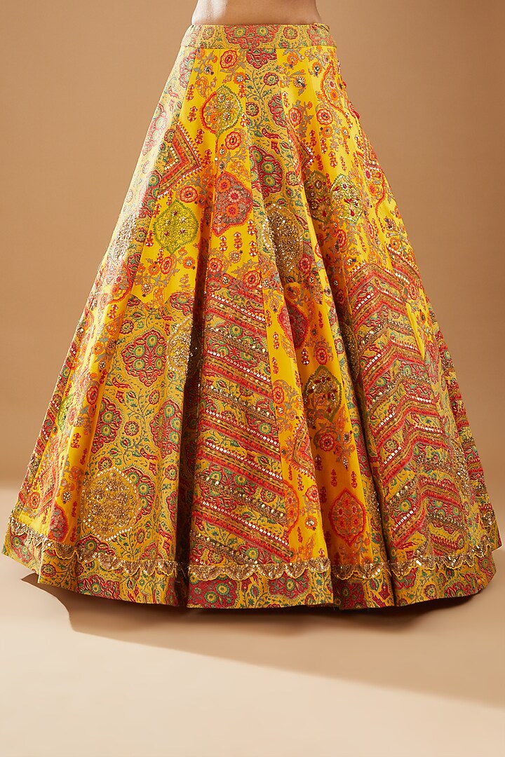 Yellow Chanderi Hand Embroidered Bridal Lehenga Set by Debyani at Pernia's Pop Up Shop