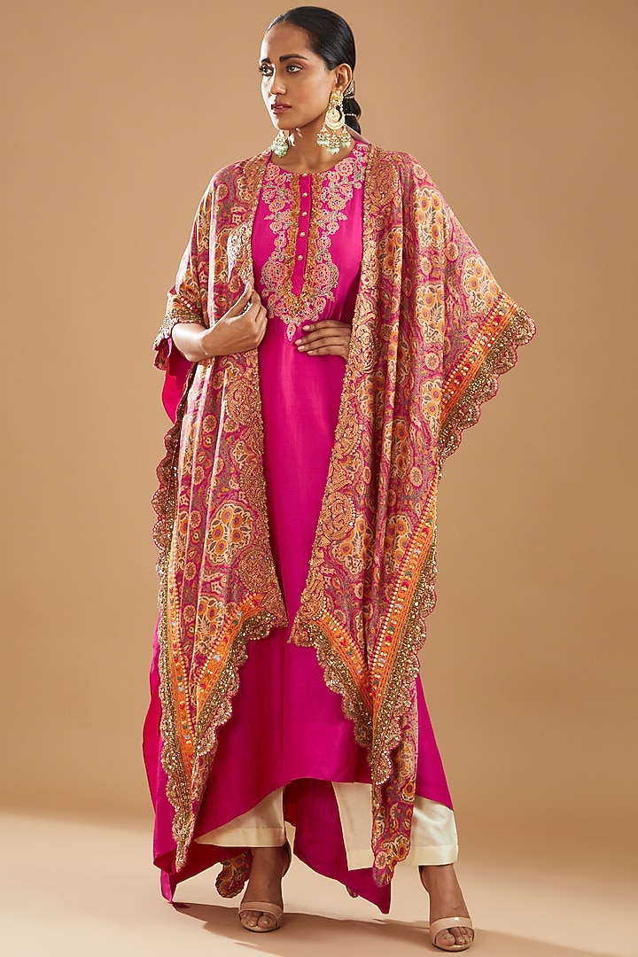 Pink Chanderi Printed Cape Set by Debyani at Pernia's Pop Up Shop