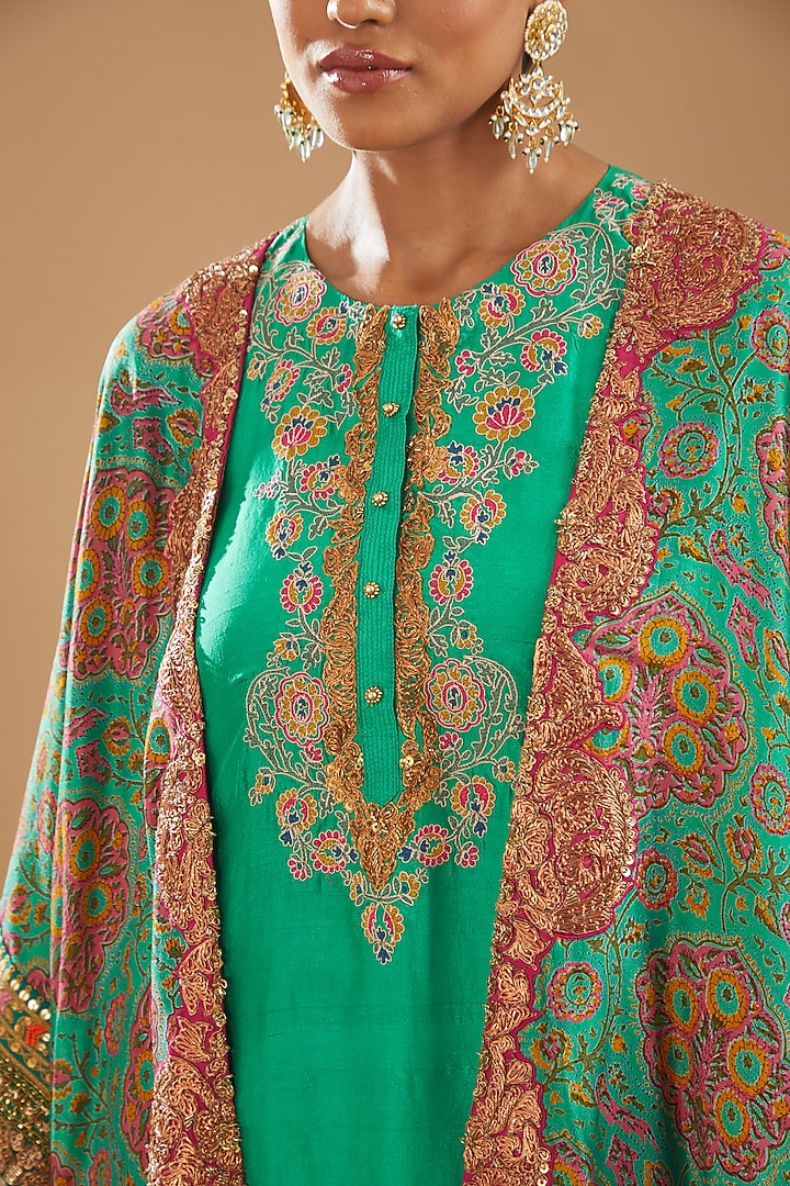 Green Chanderi Printed Cape Set by Debyani at Pernia's Pop Up Shop