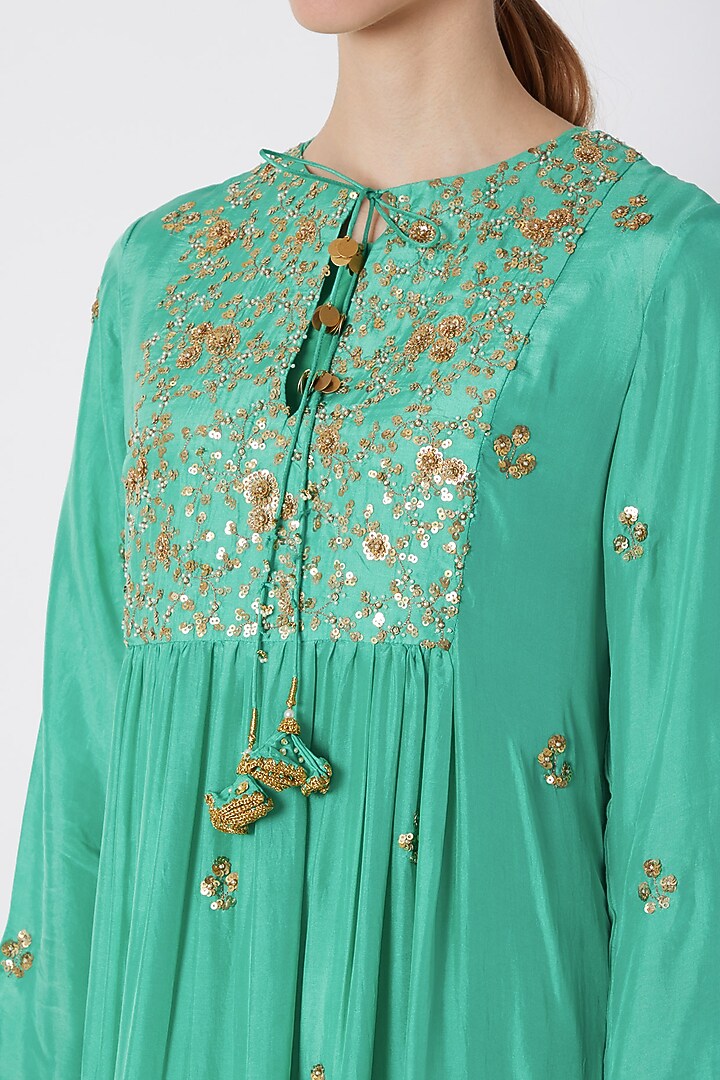 Turquoise Embroidered & Printed Kurta Set by Debyani at Pernia's Pop Up Shop