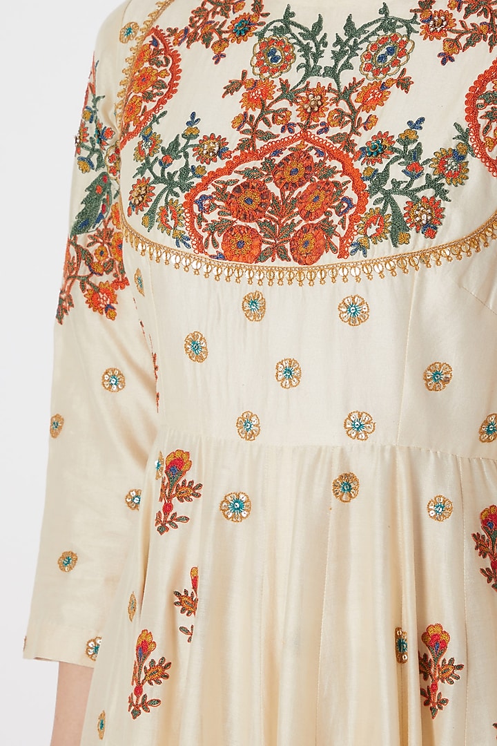 Nude Embroidered & Printed Kurta Set by Debyani at Pernia's Pop Up Shop