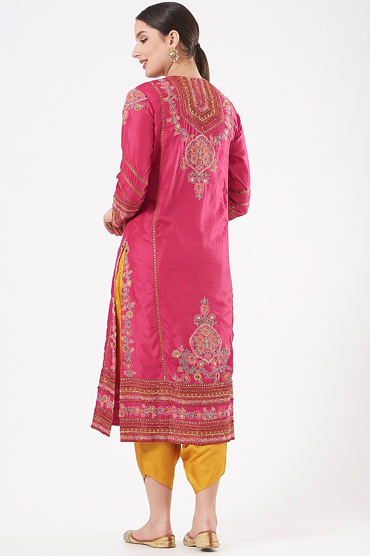 Magenta Silk Kurta Set by Debyani at Pernia's Pop Up Shop