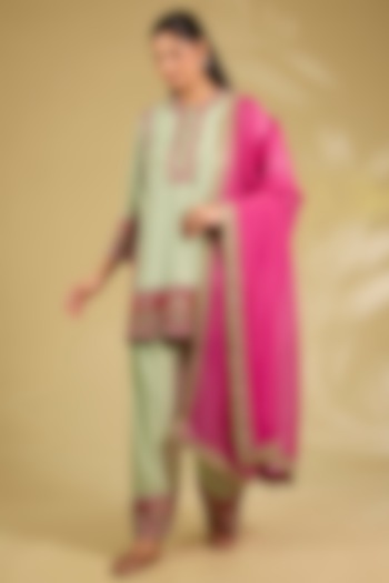 Pista Green Silk Embroidered Kurta Set by Debyani at Pernia's Pop Up Shop