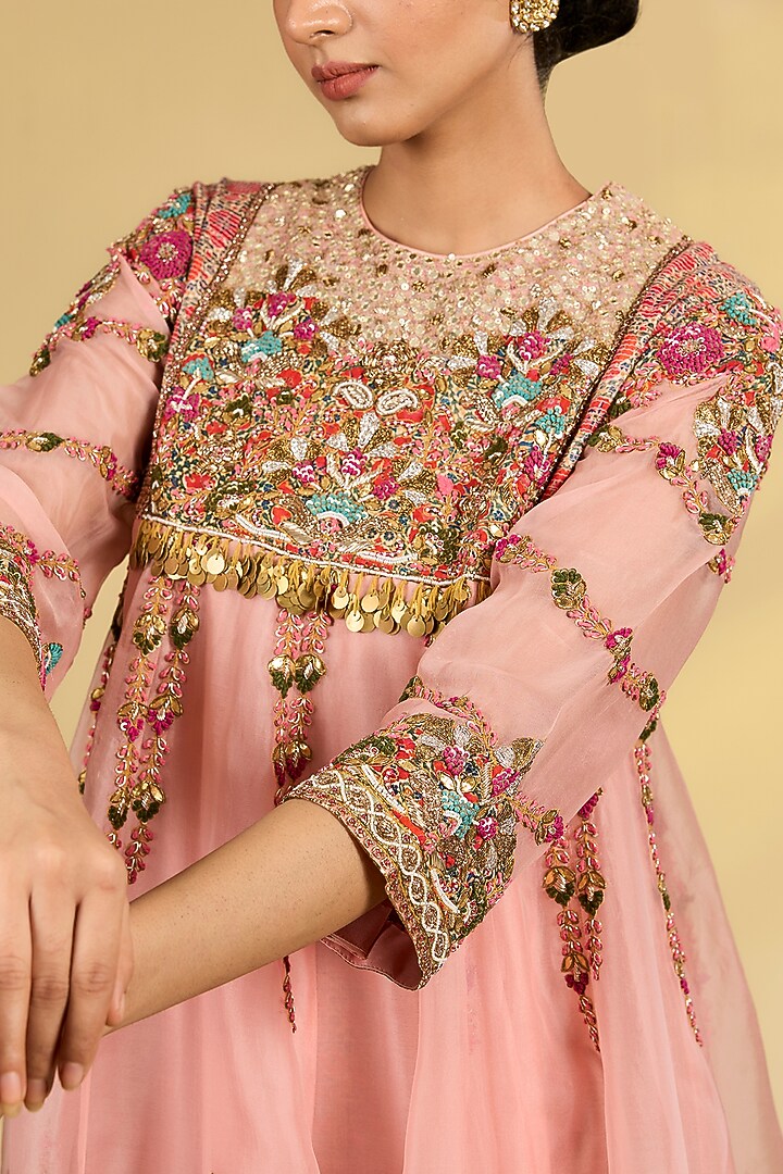 Blush Pink Silk Hand & Machine Embroidered Short Kurta Set by Debyani at Pernia's Pop Up Shop