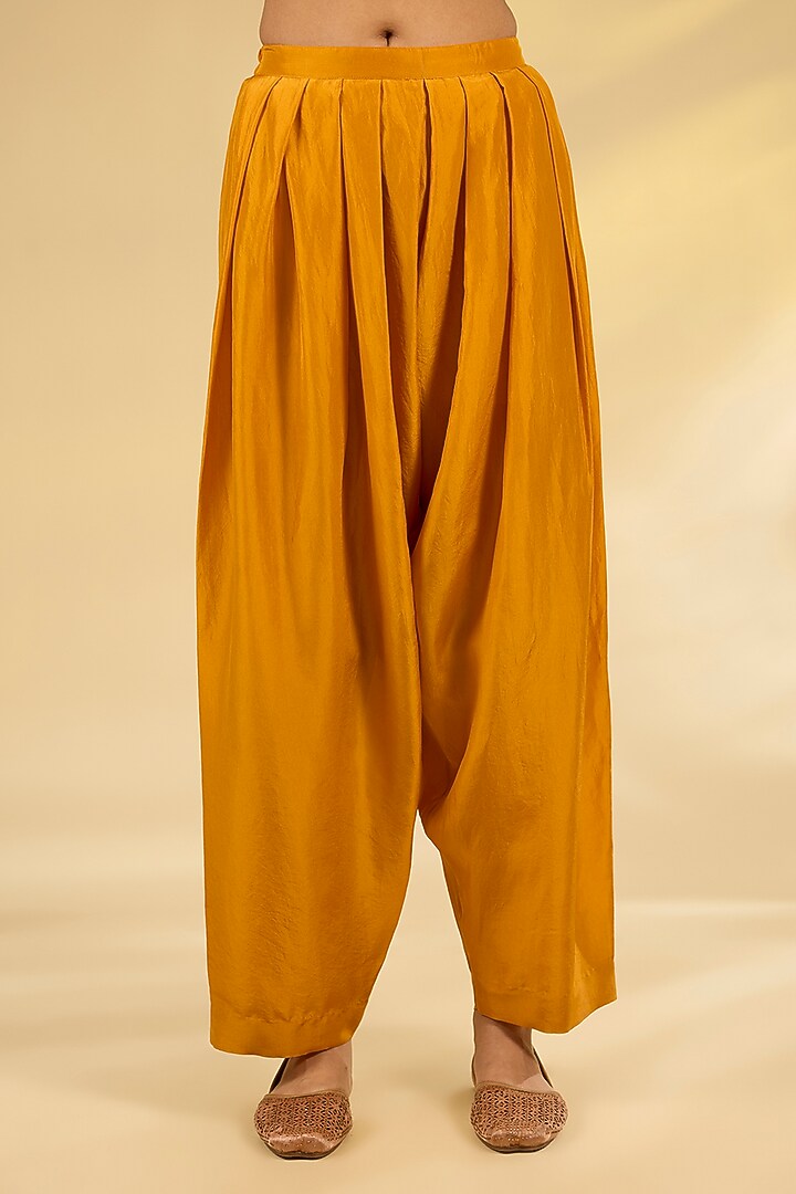 Burnt Orange Silk Hand & Machine Embroidered Kurta Set by Debyani at Pernia's Pop Up Shop