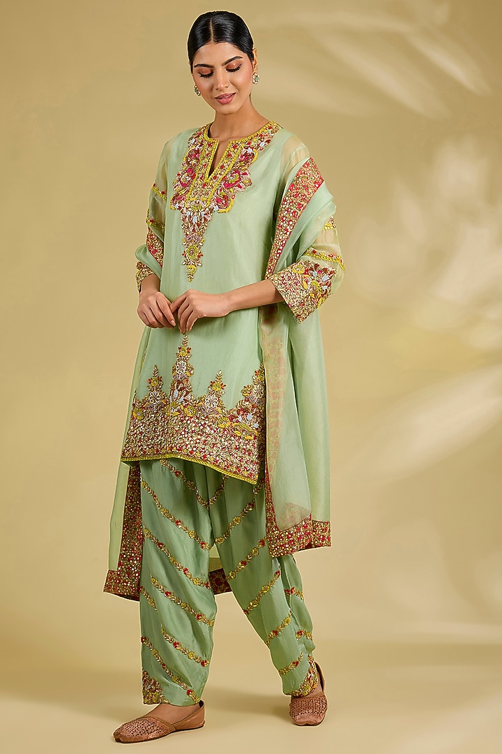 Green Silk Organza Hand Embroidered Kurta Set by Debyani at Pernia's Pop Up Shop