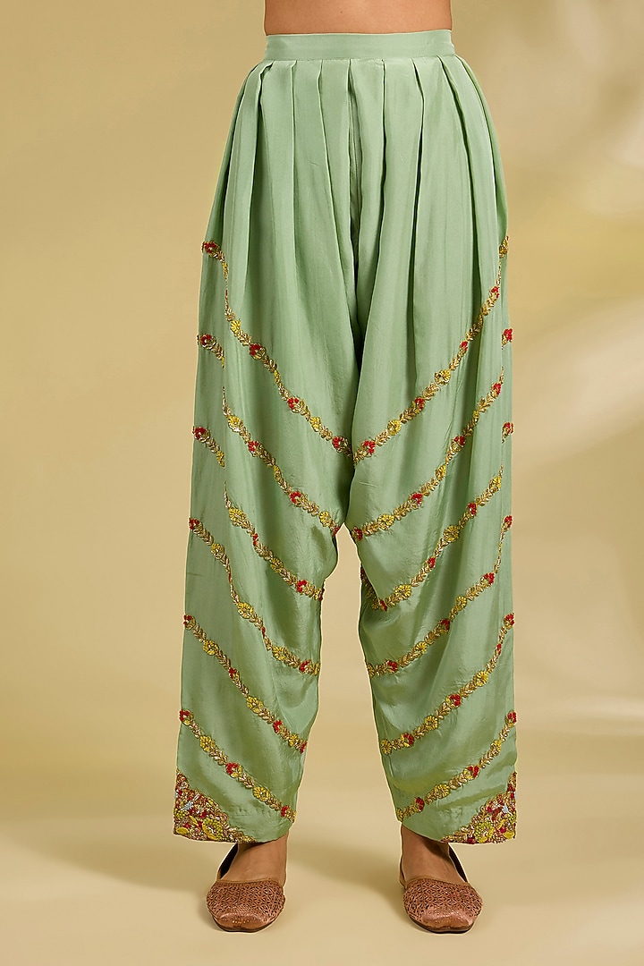 Green Silk Organza Hand Embroidered Kurta Set by Debyani at Pernia's Pop Up Shop