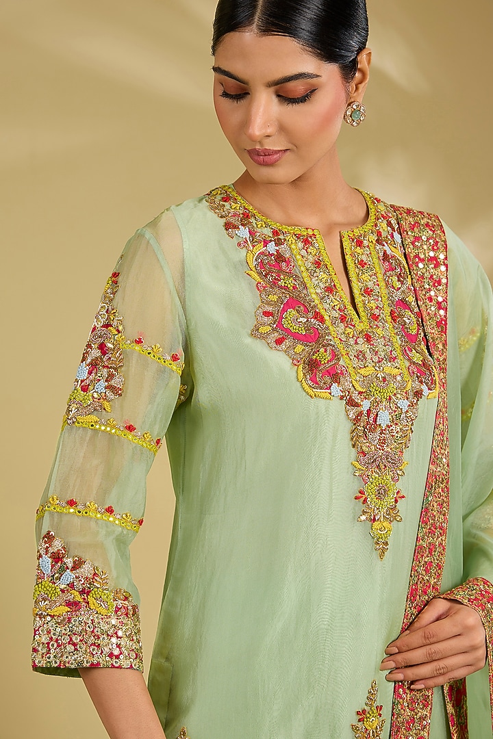 Green Silk Organza Hand Embroidered Kurta Set by Debyani at Pernia's Pop Up Shop