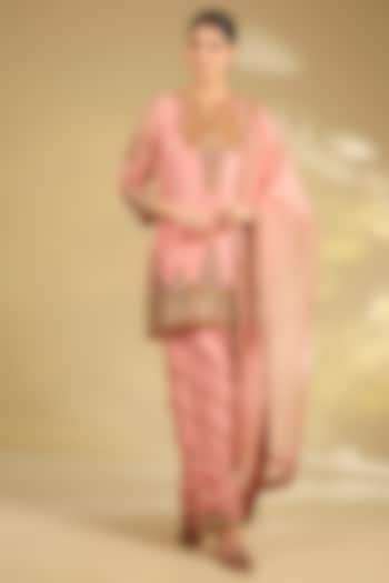 Blush Pink Silk Organza Hand & Machine Embroidered Kurta Set by Debyani at Pernia's Pop Up Shop