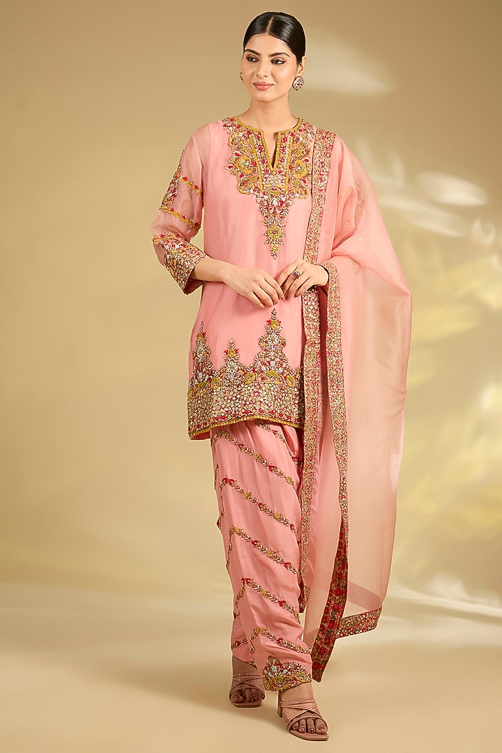 Blush Pink Silk Organza Hand & Machine Embroidered Kurta Set by Debyani at Pernia's Pop Up Shop