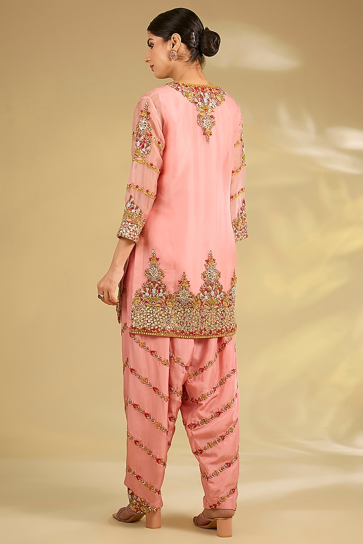 Blush Pink Silk Organza Hand & Machine Embroidered Kurta Set by Debyani at Pernia's Pop Up Shop