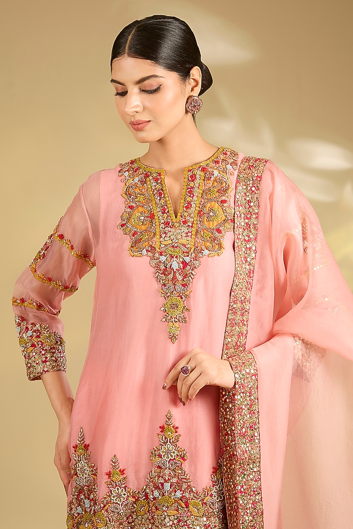 Blush Pink Silk Organza Hand & Machine Embroidered Kurta Set by Debyani at Pernia's Pop Up Shop
