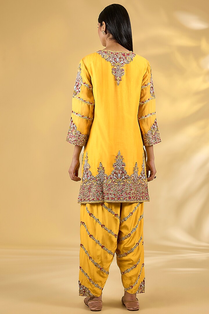 Orange Silk Hand & Machine Embroidered Short Kurta Set by Debyani at Pernia's Pop Up Shop