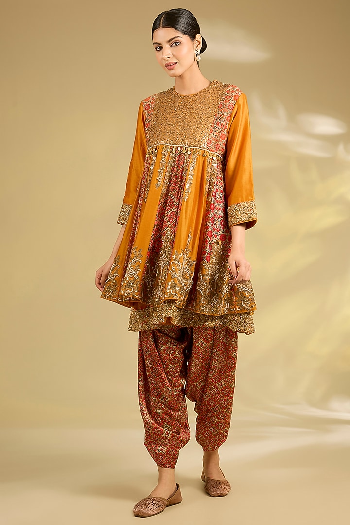 Burnt Orange Silk Printed & Embroidered Kurta Set by Debyani at Pernia's Pop Up Shop