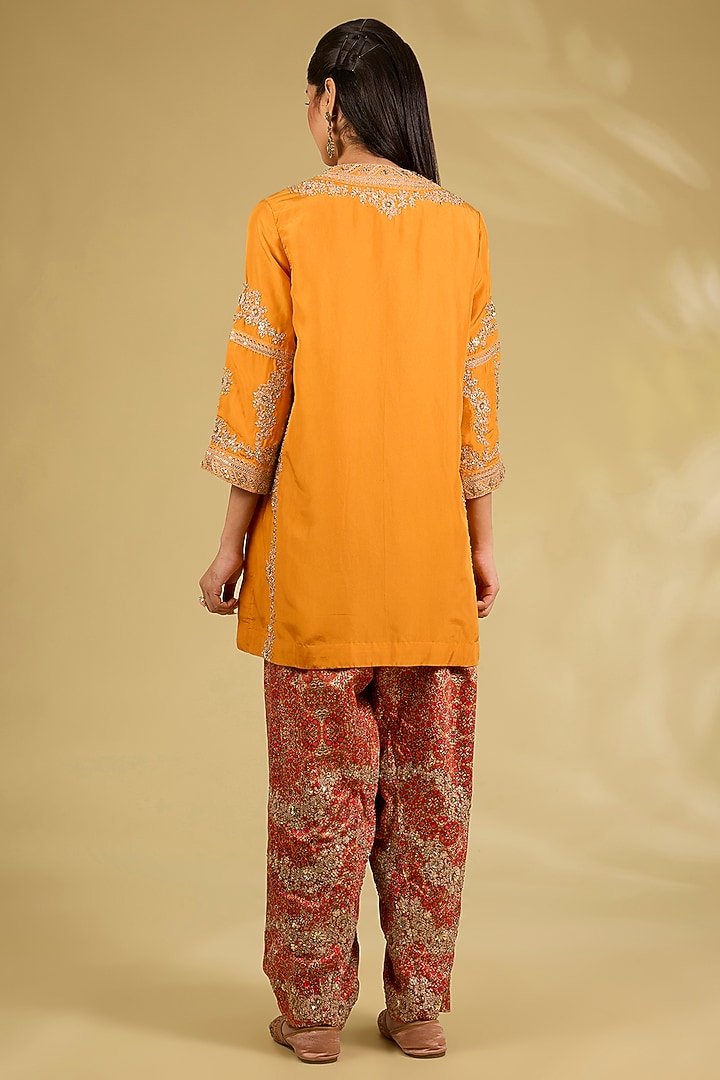 Orange Silk Embroidered Kurta Set by Debyani at Pernia's Pop Up Shop