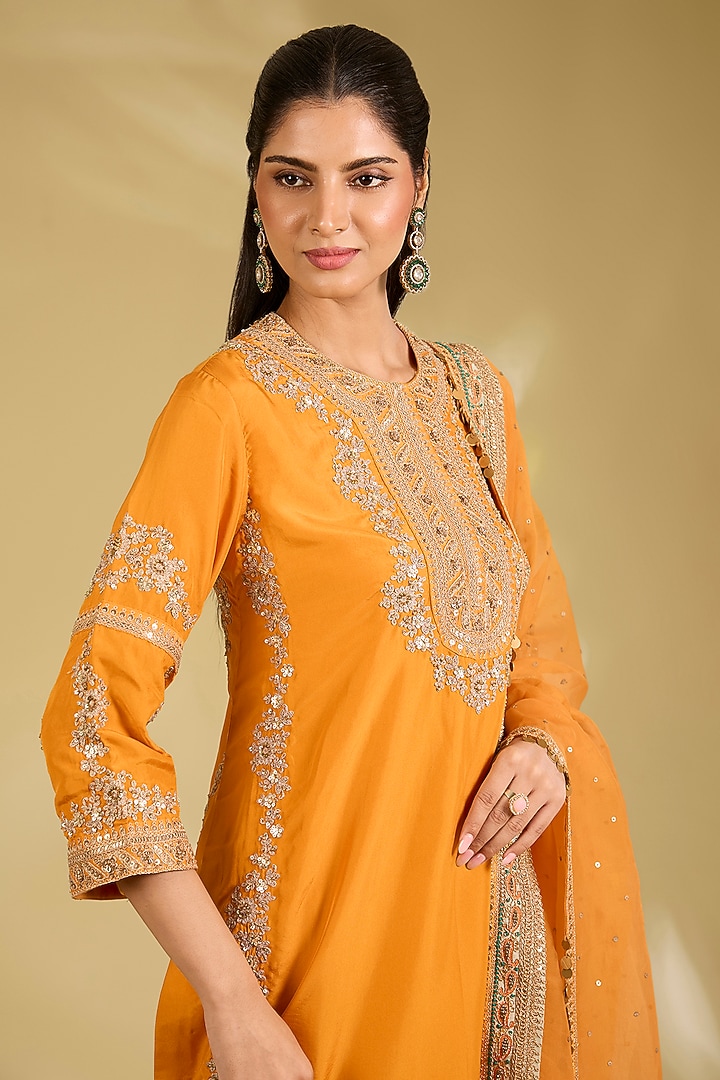 Orange Silk Embroidered Kurta Set by Debyani at Pernia's Pop Up Shop