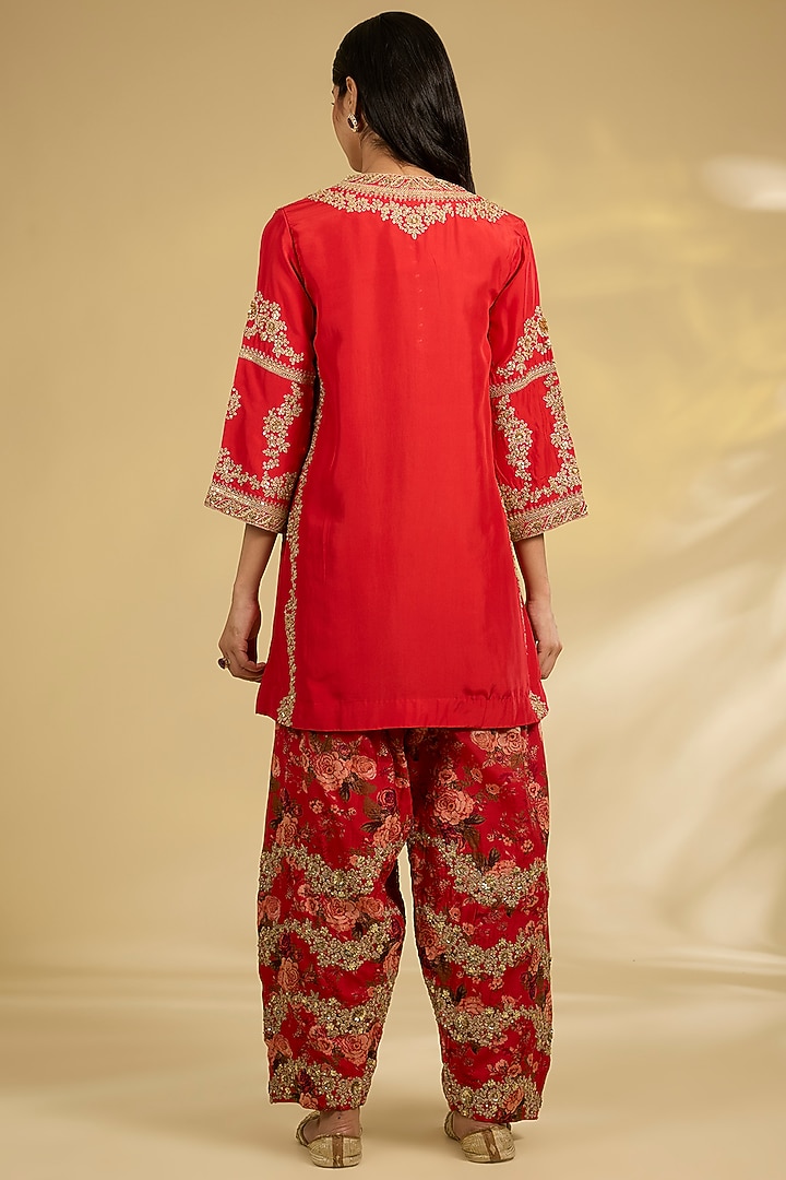 Red Silk Hand & Machine Embroidered Kurta Set by Debyani at Pernia's Pop Up Shop