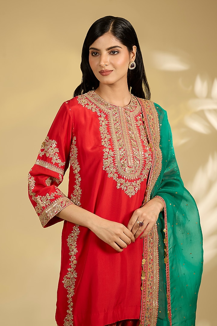 Red Silk Hand & Machine Embroidered Kurta Set by Debyani at Pernia's Pop Up Shop