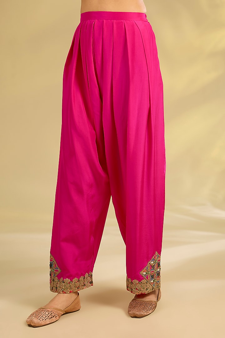 New Pink Silk Printed & Embroidered Choga Kurta Set by Debyani at Pernia's Pop Up Shop