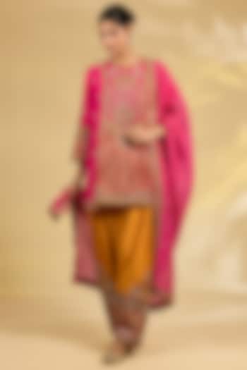 Pink Silk Hand & Machine Embroidered Kurta Set by Debyani at Pernia's Pop Up Shop