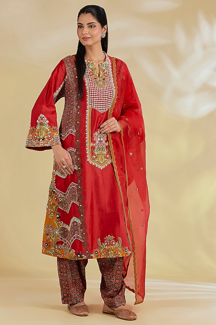 Red Silk Hand & Machine Embroidered Kurta Set by Debyani at Pernia's Pop Up Shop