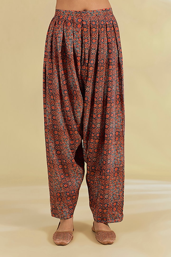Red Silk Hand & Machine Embroidered Kurta Set by Debyani at Pernia's Pop Up Shop
