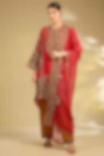 Red Silk Hand & Machine Embroidered Kurta Set by Debyani at Pernia's Pop Up Shop