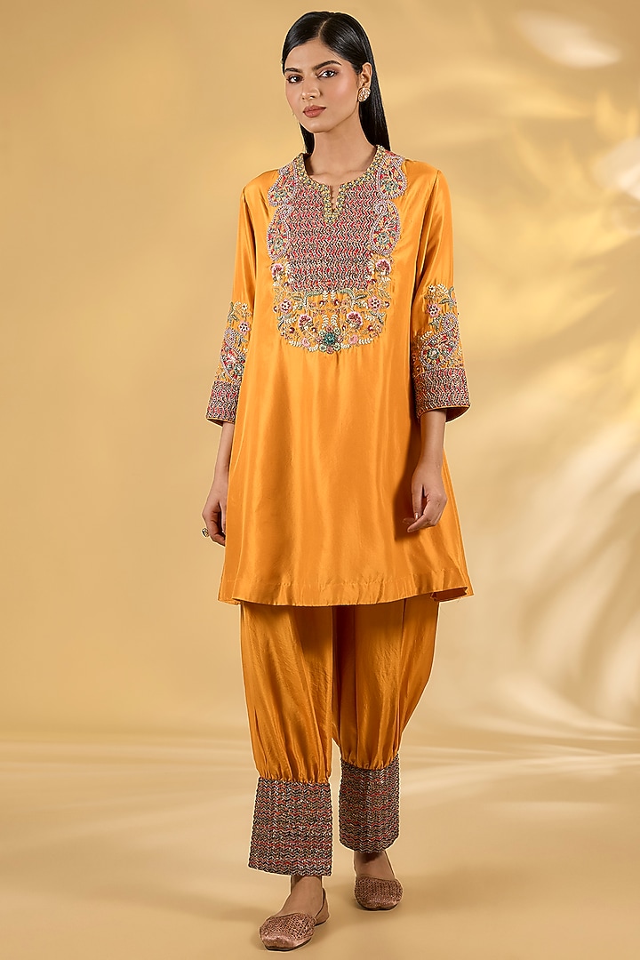 Orange Silk Hand & Machine Embroidered Kurta Set by Debyani at Pernia's Pop Up Shop