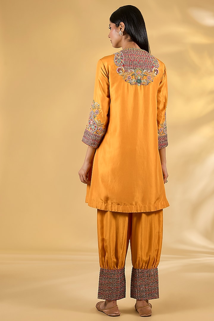 Orange Silk Hand & Machine Embroidered Kurta Set by Debyani at Pernia's Pop Up Shop