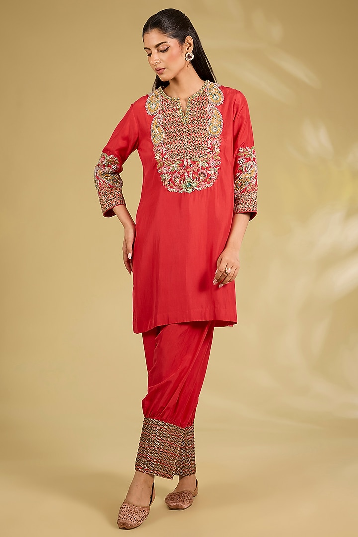 Red Silk Embroidered Kurta Set by Debyani at Pernia's Pop Up Shop