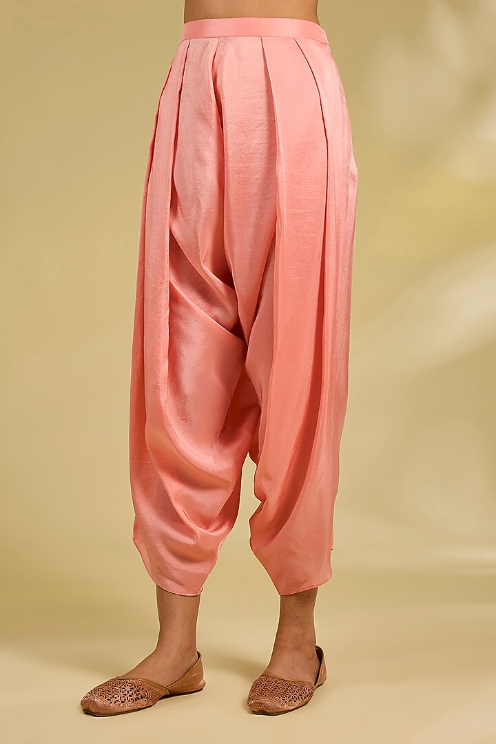Blush Pink Silk Hand & Machine Embroidered Kurta Set by Debyani at Pernia's Pop Up Shop