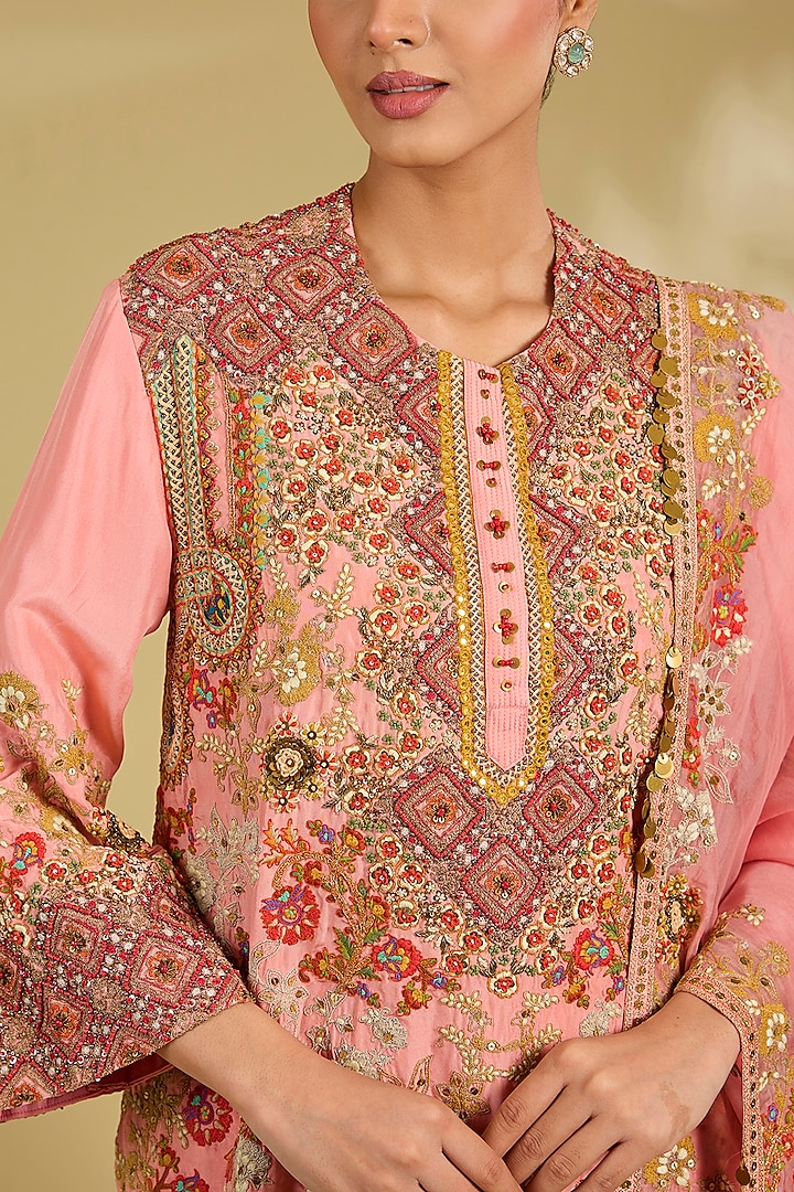 Blush Pink Silk Hand & Machine Embroidered Kurta Set by Debyani at Pernia's Pop Up Shop