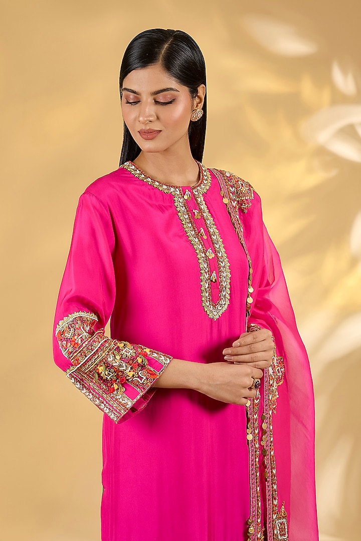 Pink Silk Hand & Machine Embroidered Kurta Set by Debyani at Pernia's Pop Up Shop