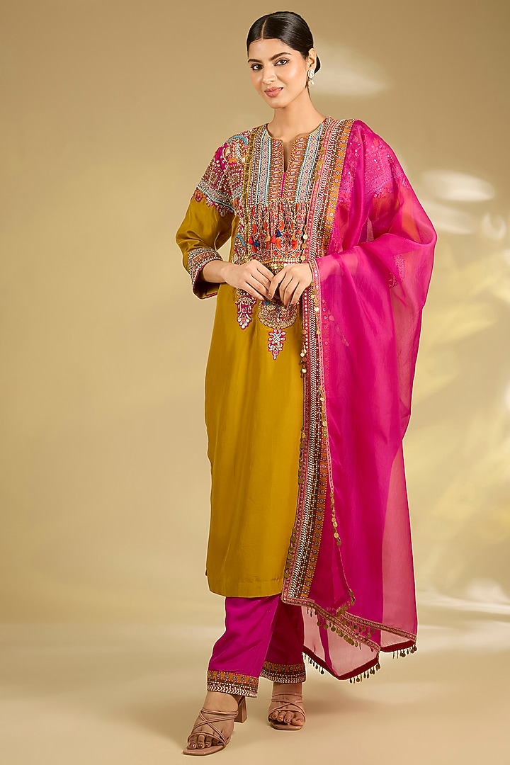 Mustard Silk Hand & Machine Embroidered Kurta Set by Debyani at Pernia's Pop Up Shop
