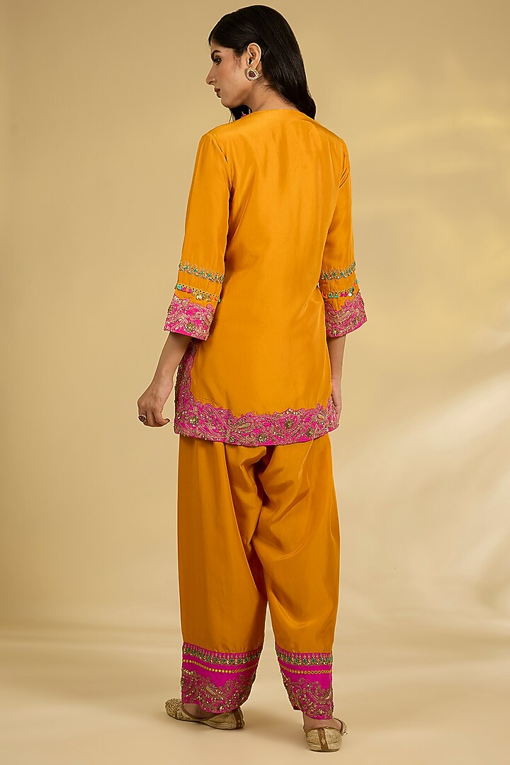 Burnt Orange Silk Hand & Machine Embroidered Kurta Set by Debyani at Pernia's Pop Up Shop