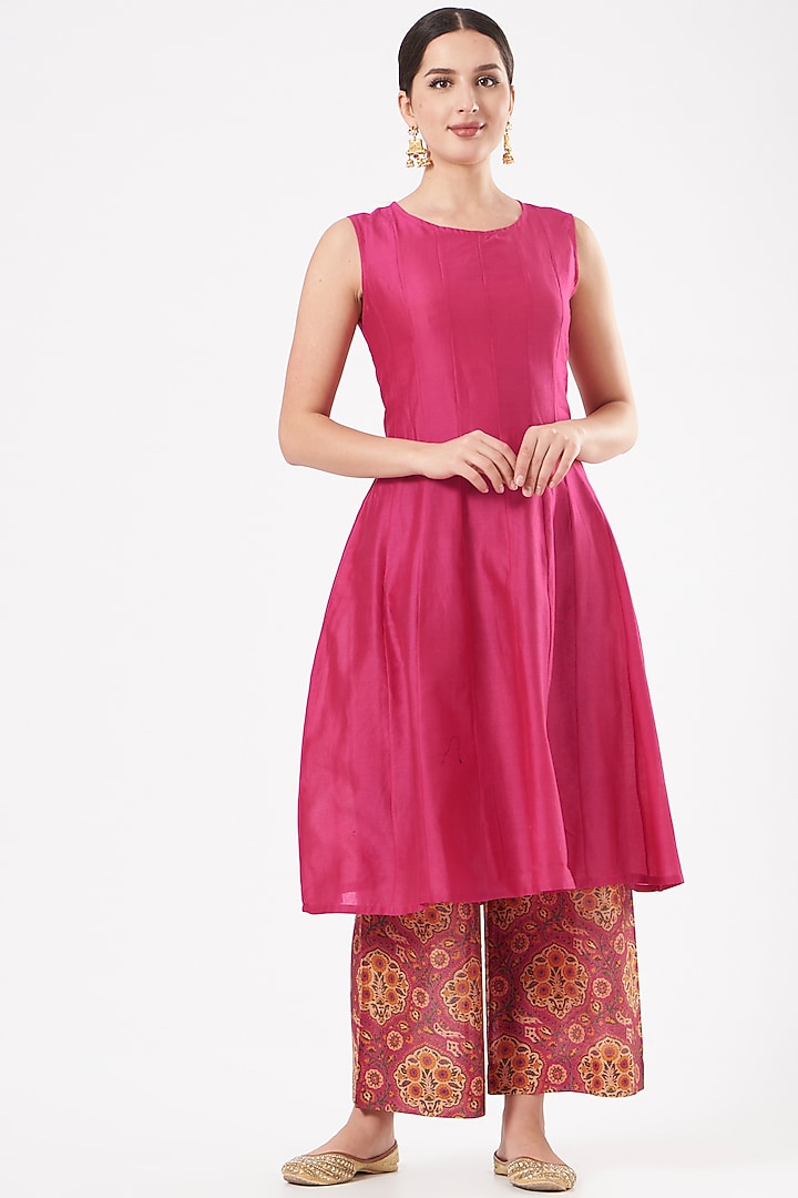 Magenta Chanderi Jacket Set by Debyani at Pernia's Pop Up Shop