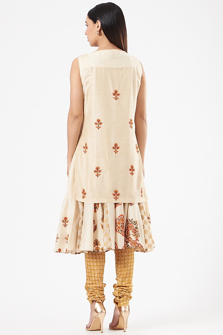 Ivory Silk Chanderi Kurta Set by Debyani at Pernia's Pop Up Shop