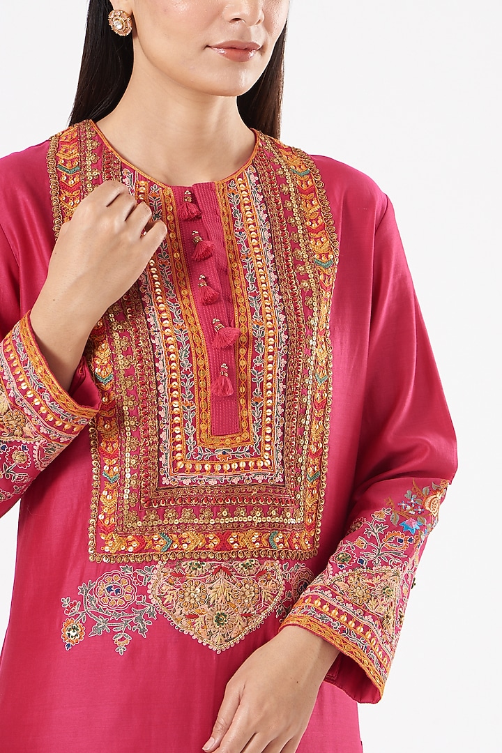 Magenta Silk Kurta Set by Debyani at Pernia's Pop Up Shop