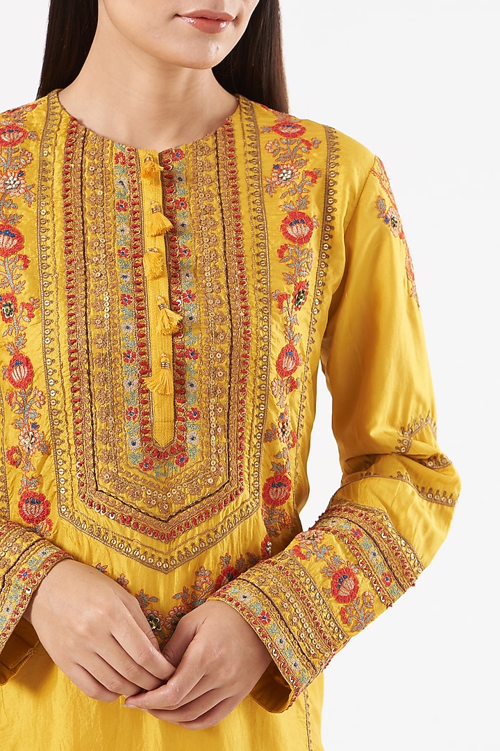 Yellow Silk Kurta Set by Debyani at Pernia's Pop Up Shop