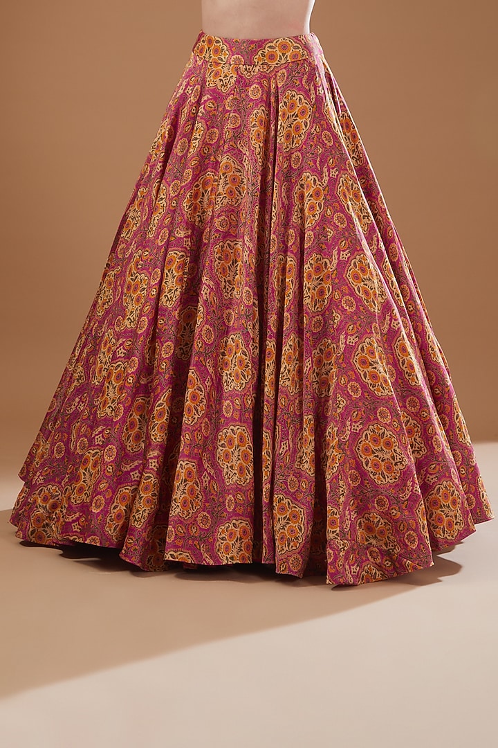 Pink Chanderi & Organza Printed Wedding Lehenga Set by Debyani at Pernia's Pop Up Shop