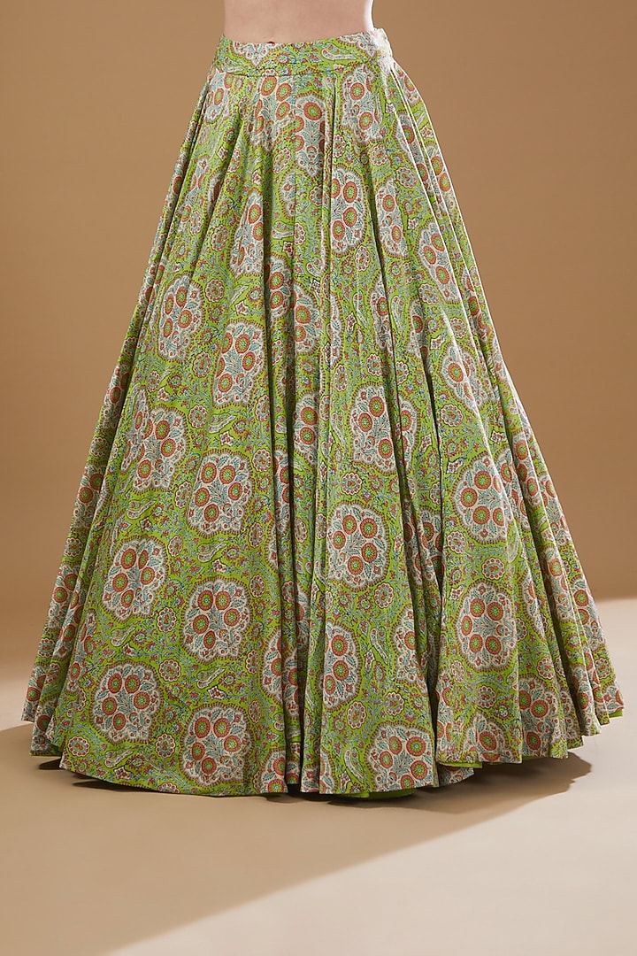 Green Chanderi & Organza Printed Wedding Lehenga Set by Debyani at Pernia's Pop Up Shop