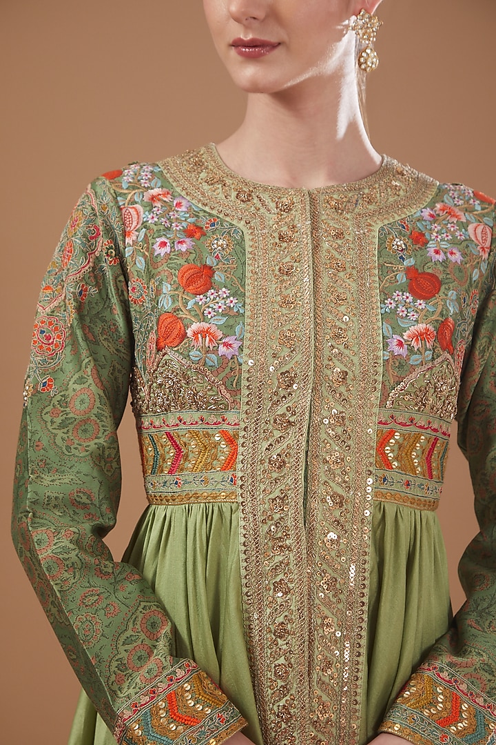 Green Chanderi Embroidered Tunic Set by Debyani at Pernia's Pop Up Shop