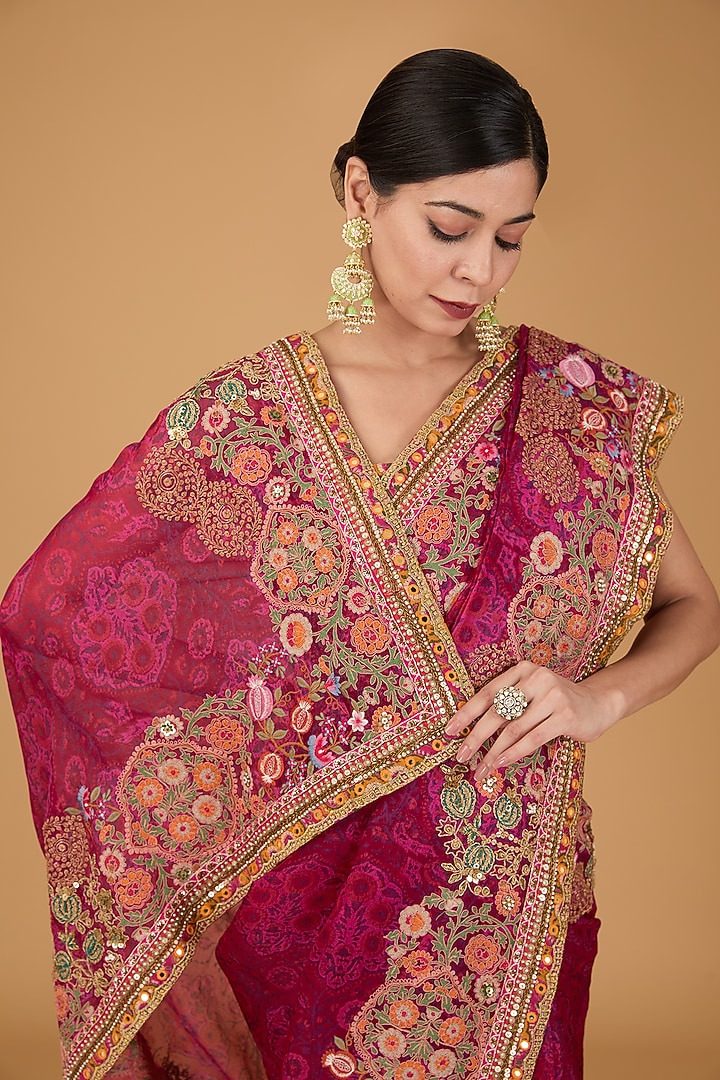 Magenta Organza Thread Work Reception Saree Set by Debyani at Pernia's Pop Up Shop