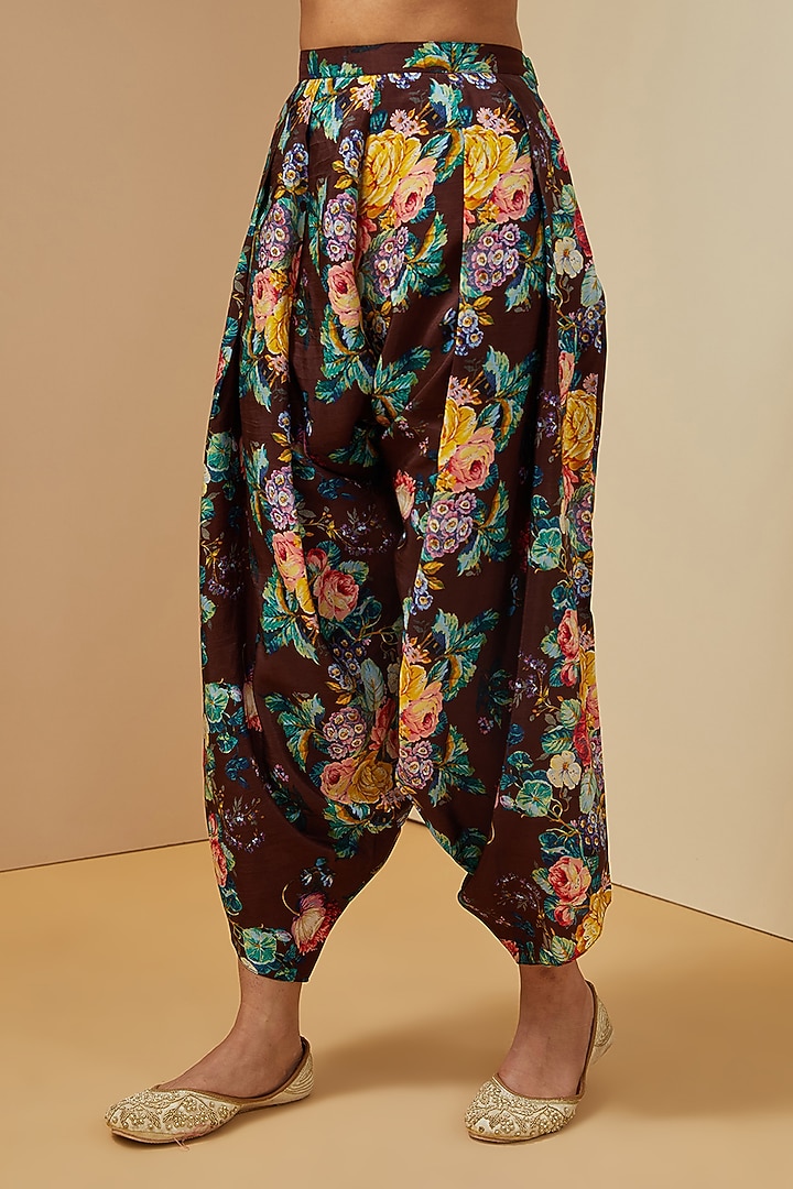 Black Silk Floral Printed Kurta Set by Debyani at Pernia's Pop Up Shop
