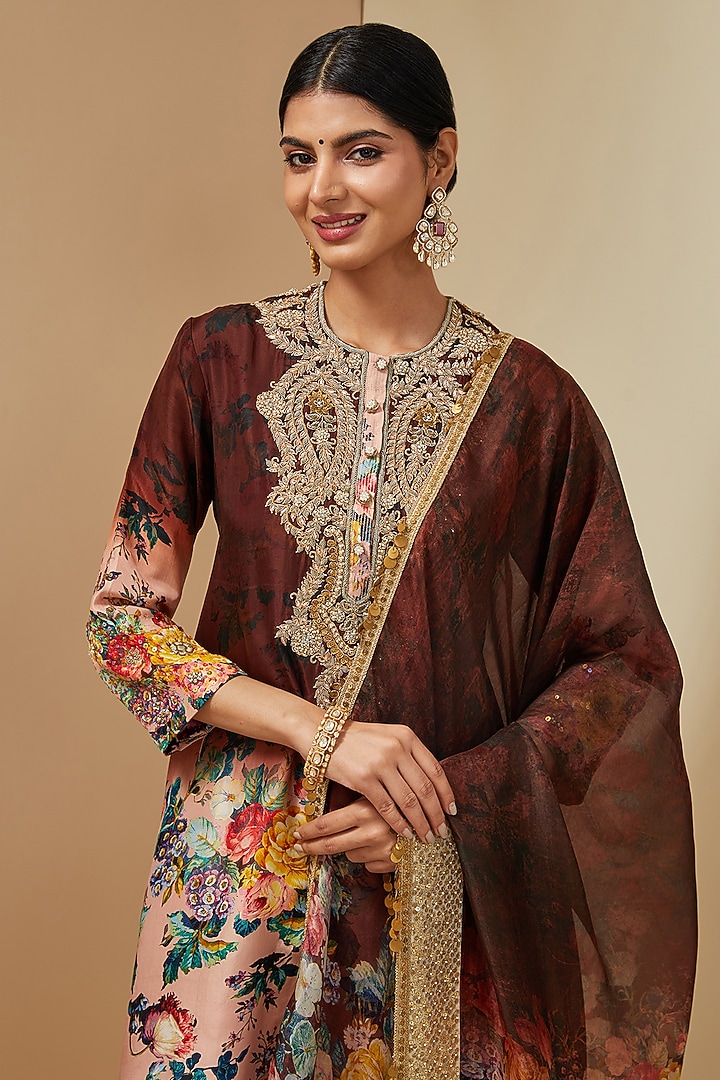 Pink Silk Floral Printed Kurta Set by Debyani at Pernia's Pop Up Shop