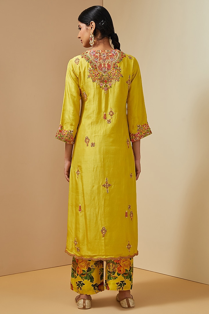 Mustard Silk Kurta Set by Debyani at Pernia's Pop Up Shop