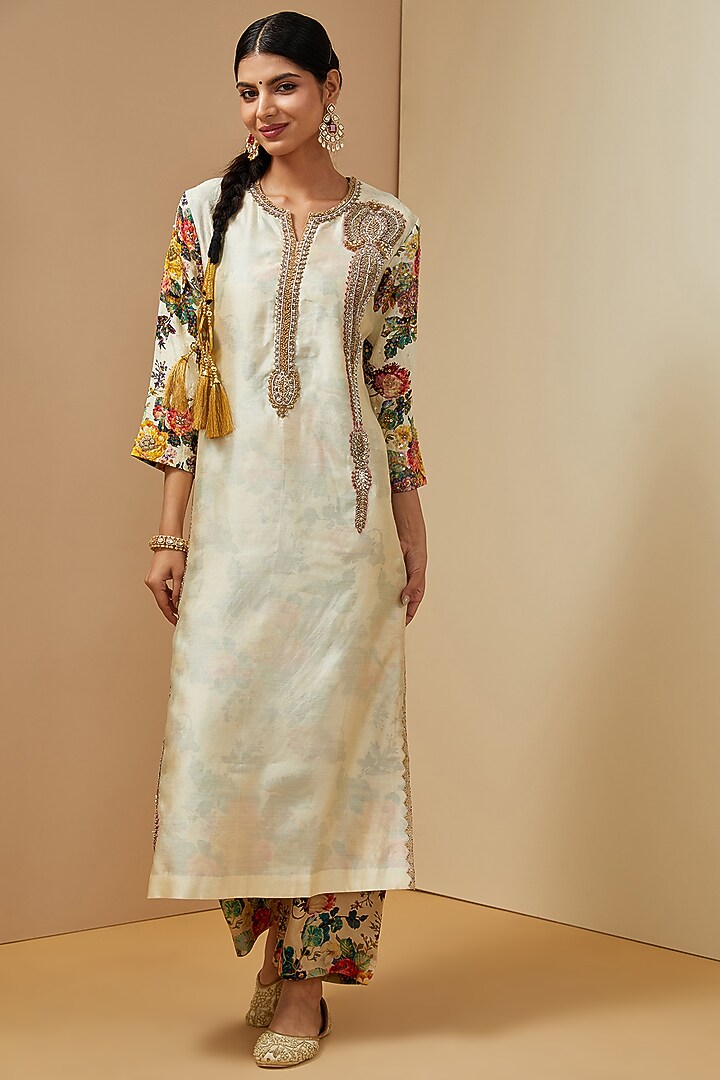 Ivory Silk Kurta Set by Debyani at Pernia's Pop Up Shop