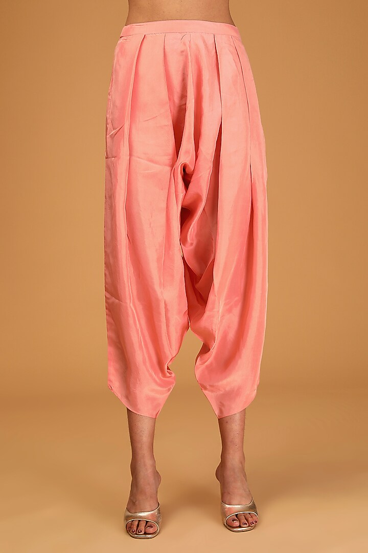Blush Pink Chanderi Embroidered Short Kurta Set by Debyani at Pernia's Pop Up Shop
